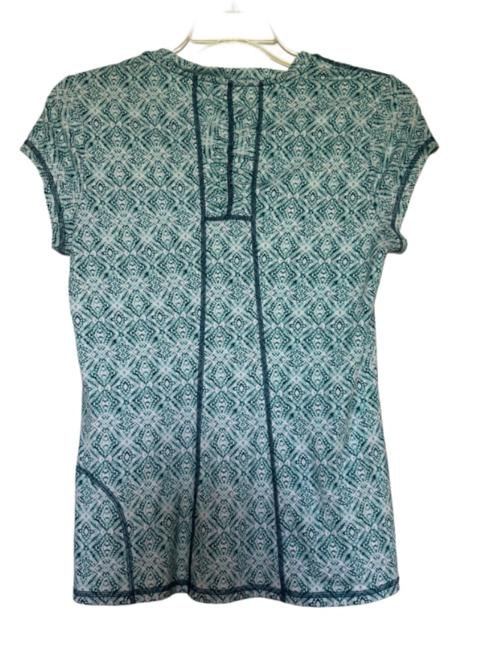 Women’s Title Nine Grace Geometric Print Tee in Green Sz MD - Picture 3 of 4